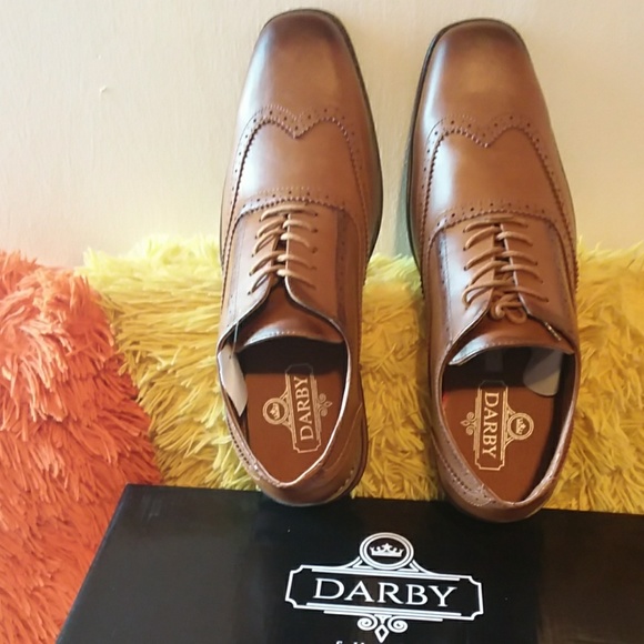 VERY ADORABLE  DARBY MEN SHOE NWOT - Picture 2 of 6